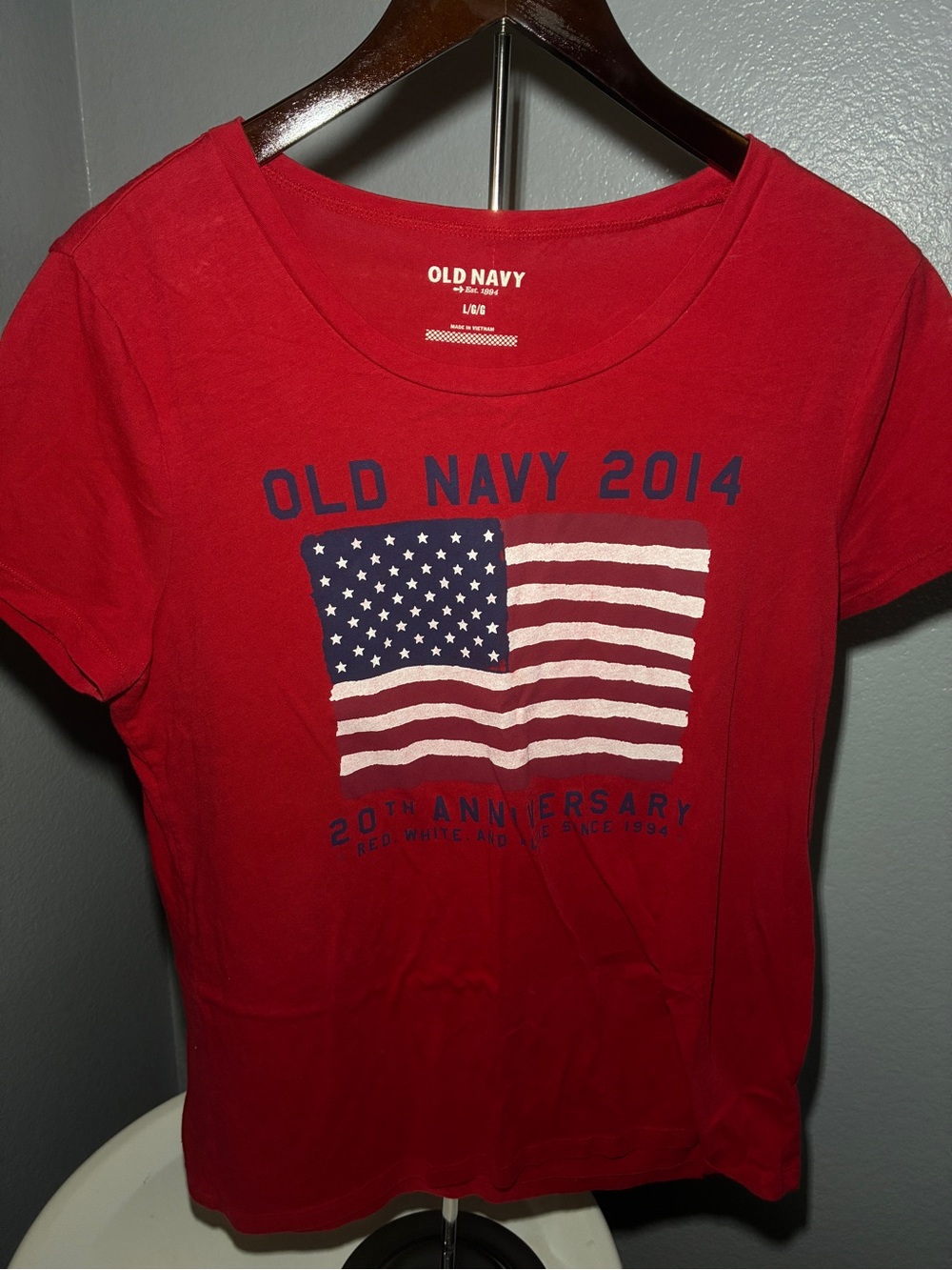 Old Navy Red Short-Sleeve Kids Graphic Tee with American Flag